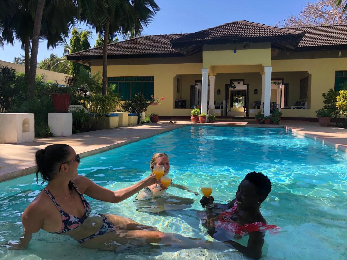 Sawa Sawa Beach House Msambweni Luaran gambar