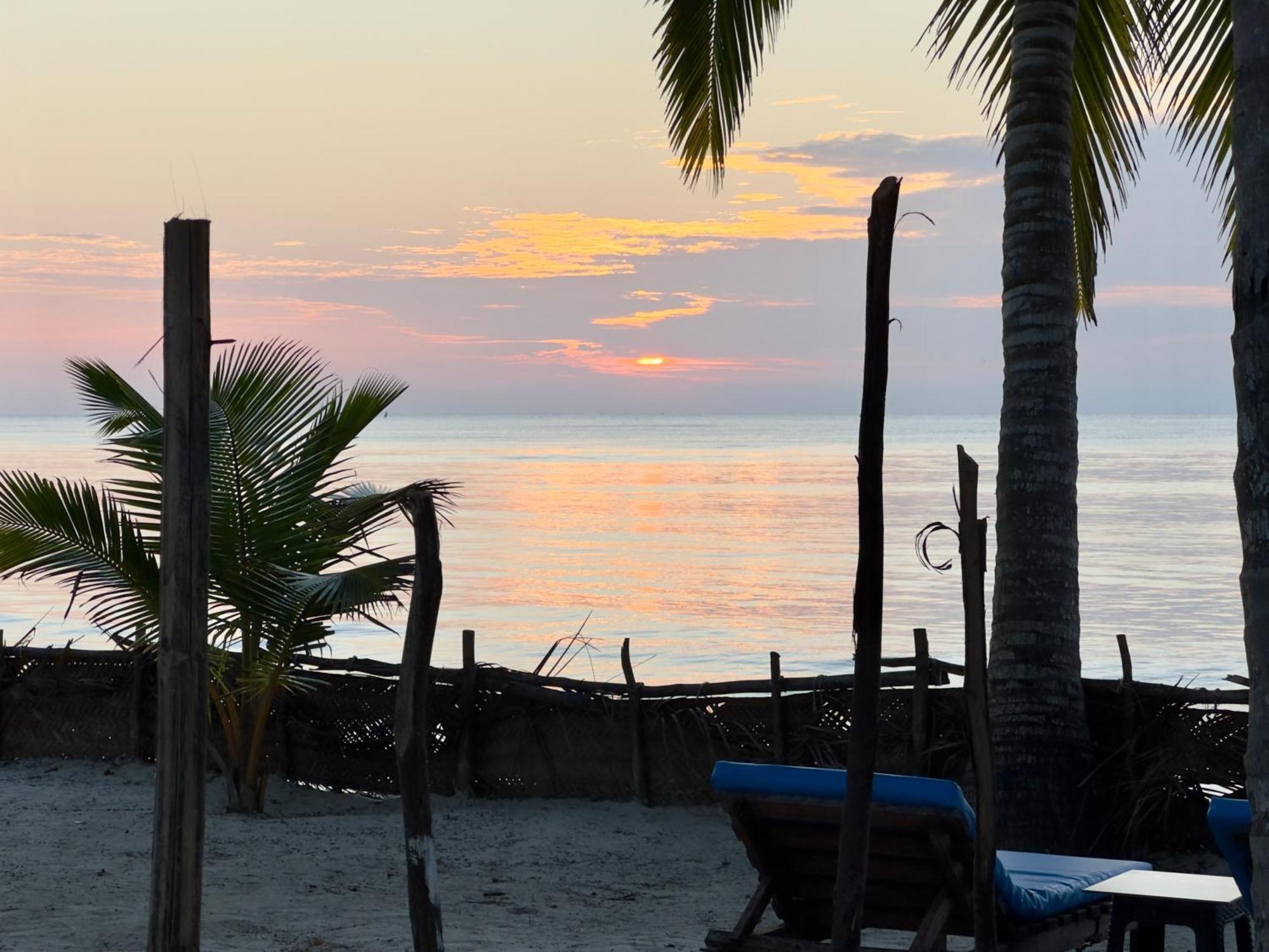 Sawa Sawa Beach House Msambweni Luaran gambar